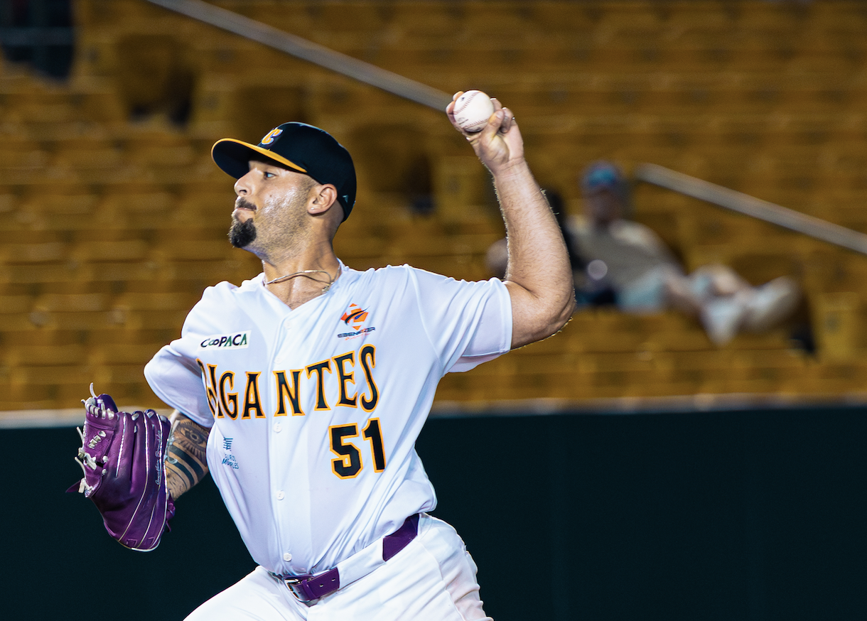 Indios blanquean a Gigantes