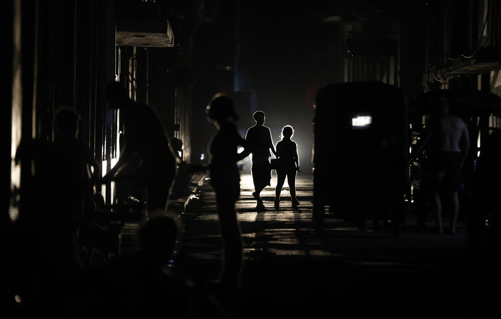 La presión de EE.UU. sobre el petróleo venezolano tiene en Cuba una primera víctima