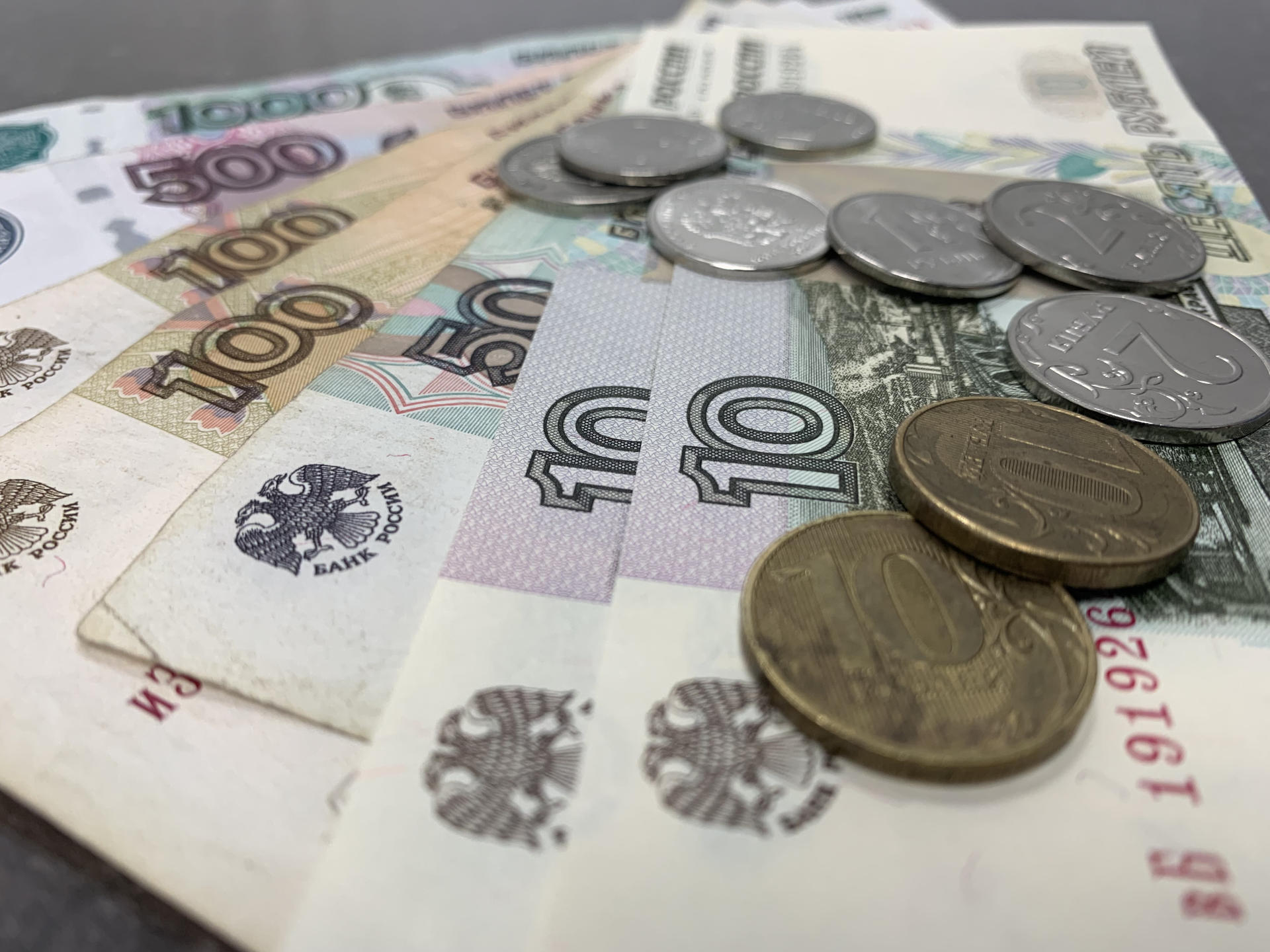 Putin abrirá la cartera de los rusos para financiar la guerra