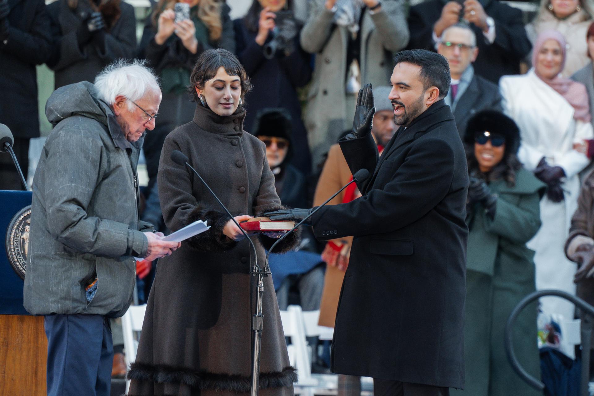 «Fui elegido como demócrata socialista y gobernaré como un demócrata socialista»