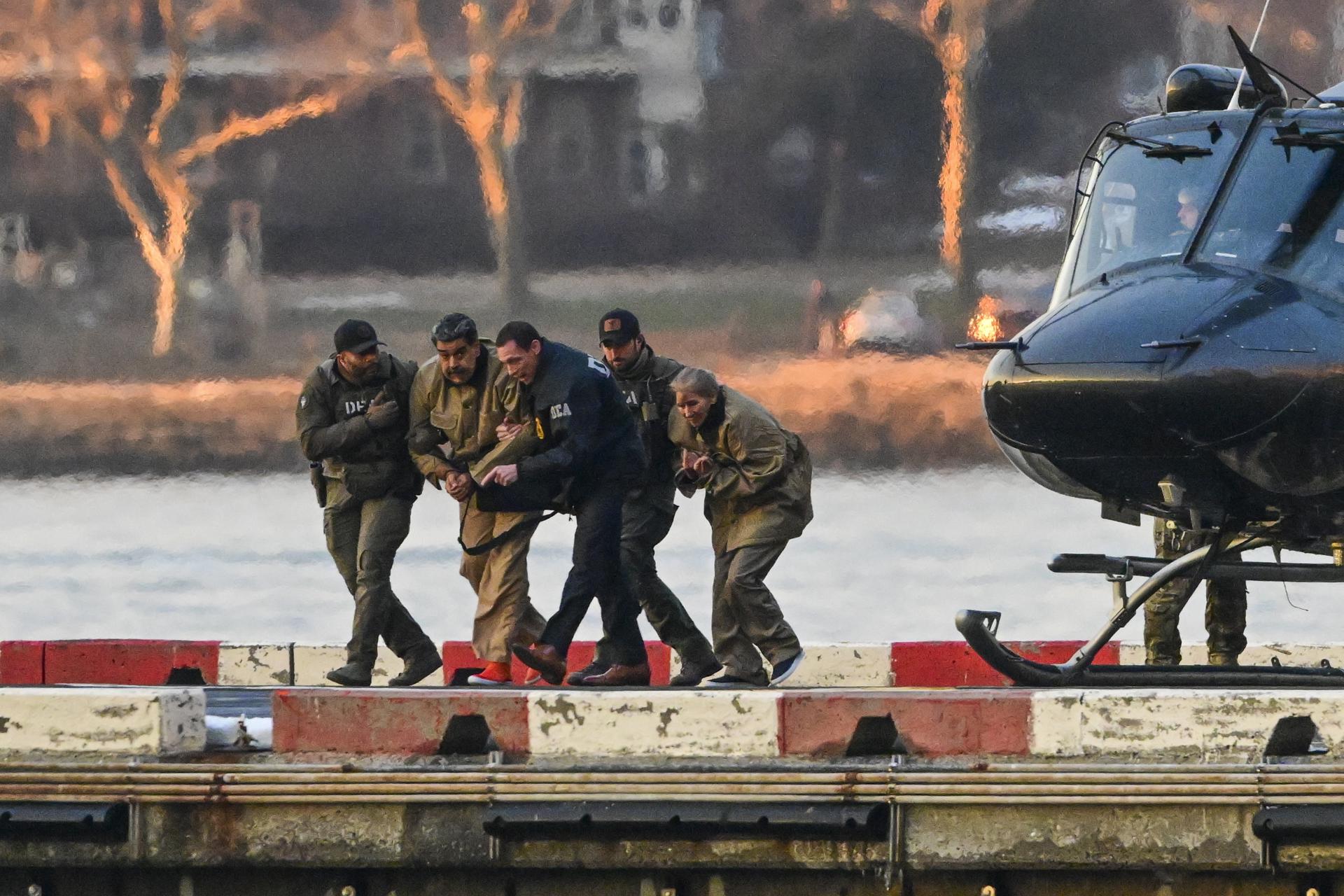 Maduro y su esposa, Cilia Flores, se declaran no culpables de todos los cargos