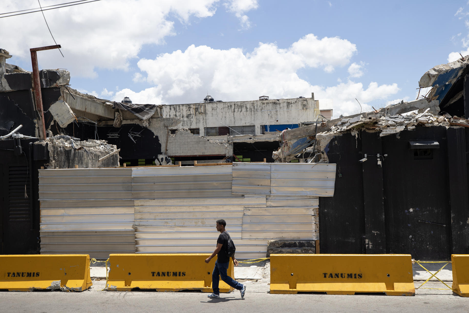 Aplazan audiencia preliminar por el colapso de discoteca dominicana que dejó 236 muertos