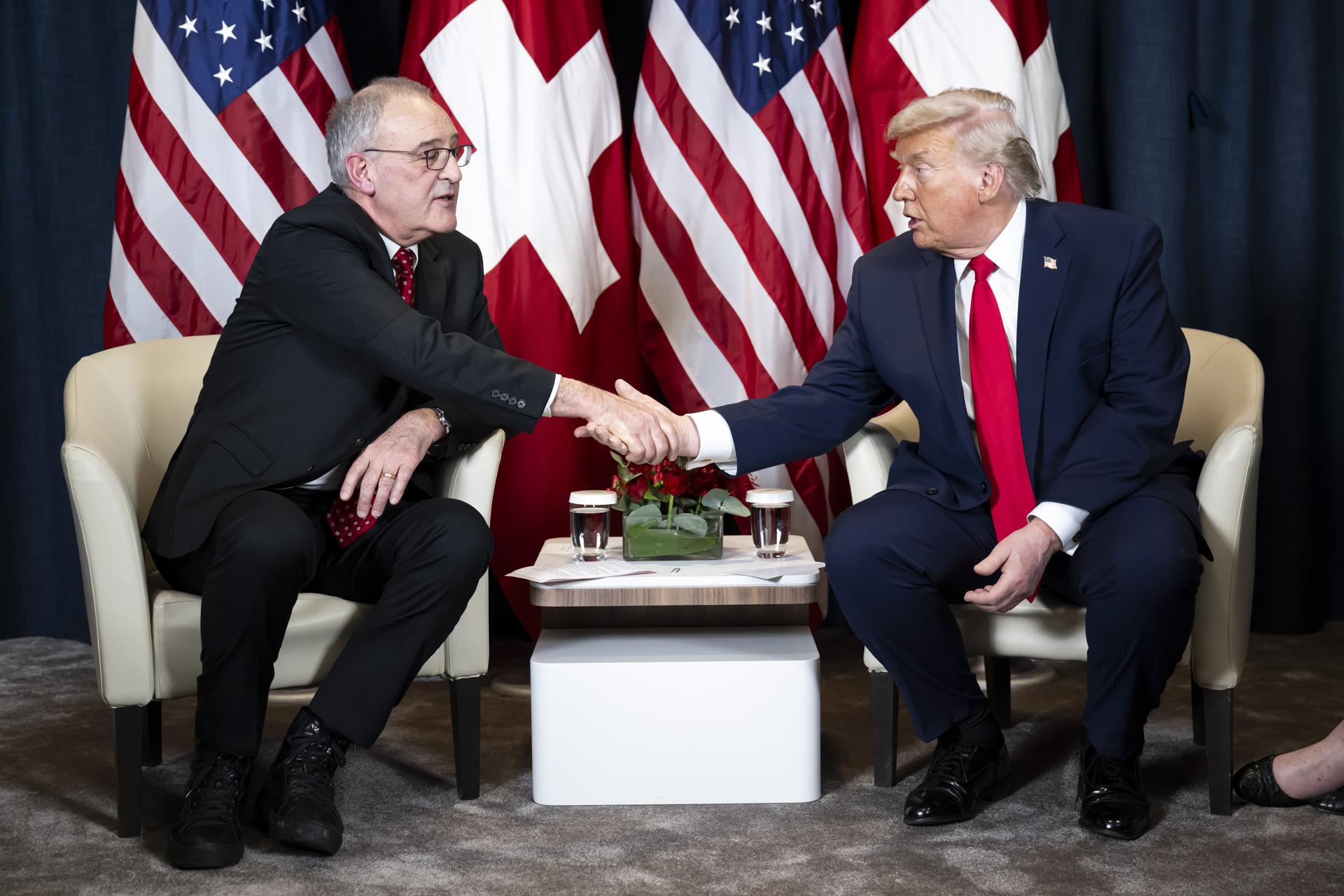 Trump anuncia un acuerdo sobre Groenlandia con la OTAN y retira amenaza de aranceles