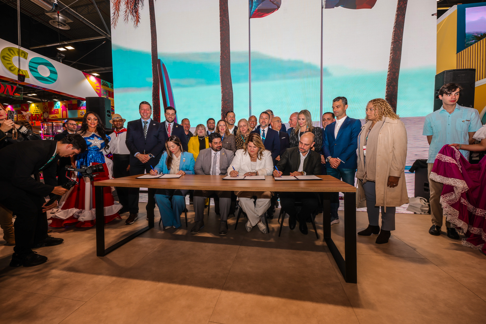 Puerto Rico y las Islas Canarias formalizan alianza cultural y turística en el marco de FITUR 2026