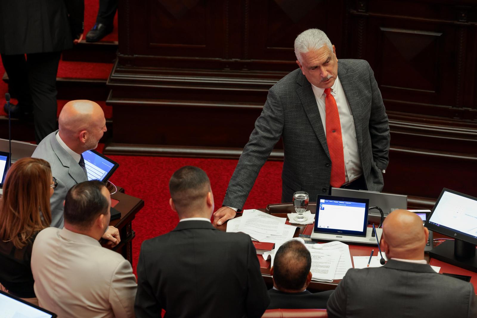 Senado aprueba designar la PR-670 en Manatí como la “Avenida Carlos Iván Beltrán”