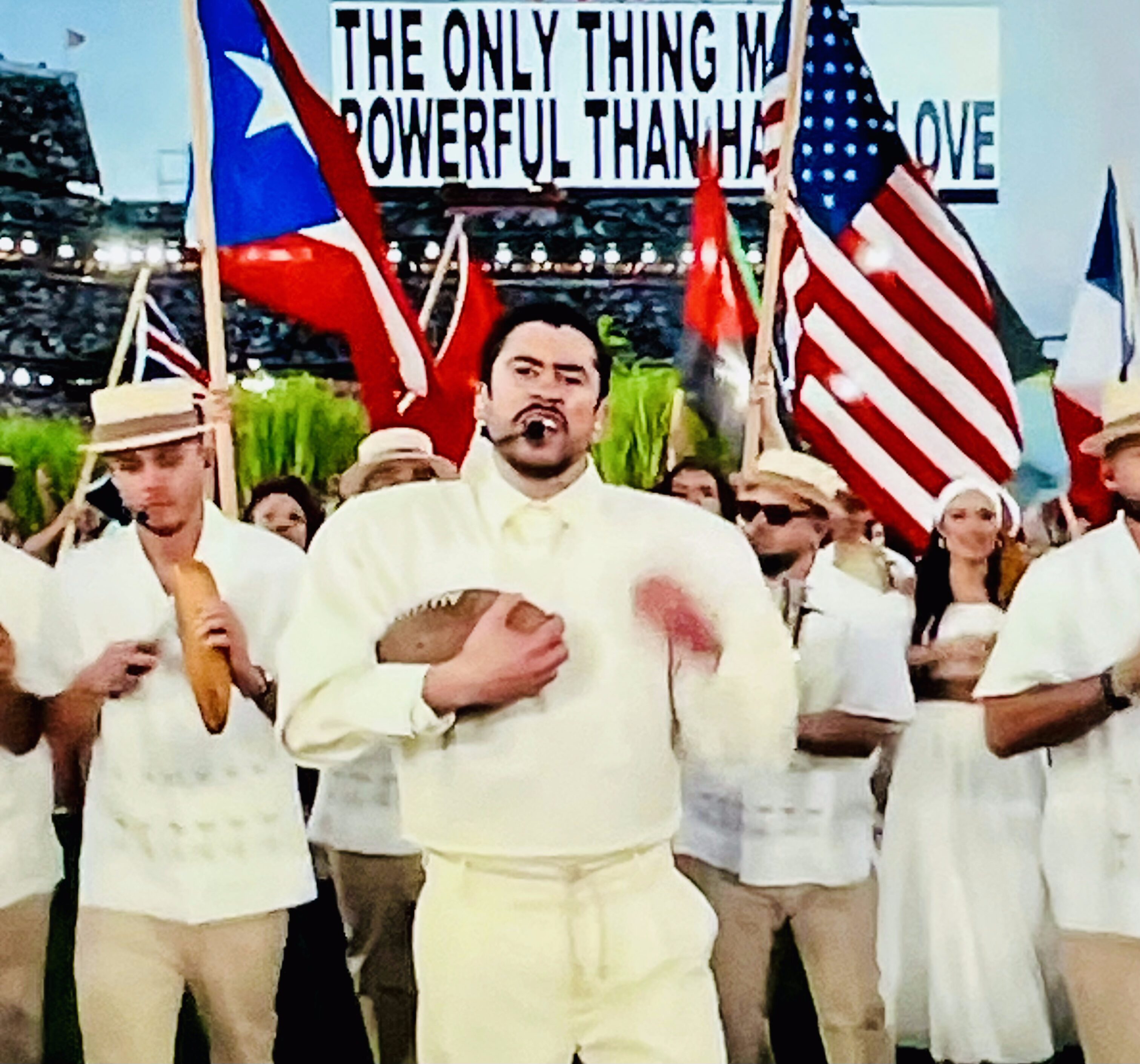 Bad Bunny se creció en el medio tiempo del Super Bowl