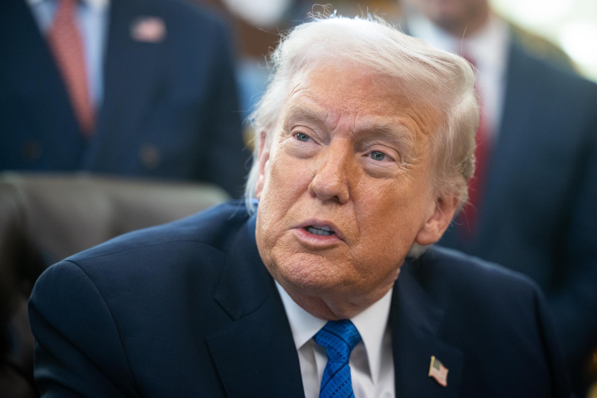 Trump dice que el espectáculo de Bad Bunny fue «uno de los peores de la historia»