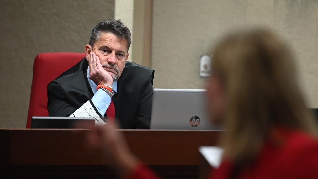 Juez en caso de Viqueira había demandado a titiritero por supuesta difamación