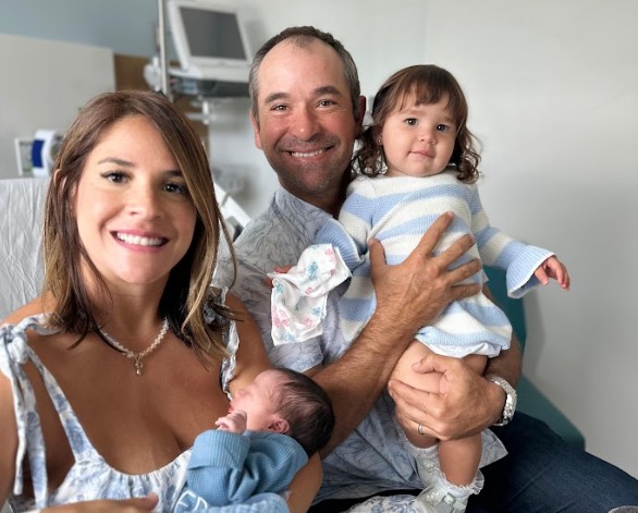 Golfista Rafael Campos celebra el nacimiento de su segundo retoño