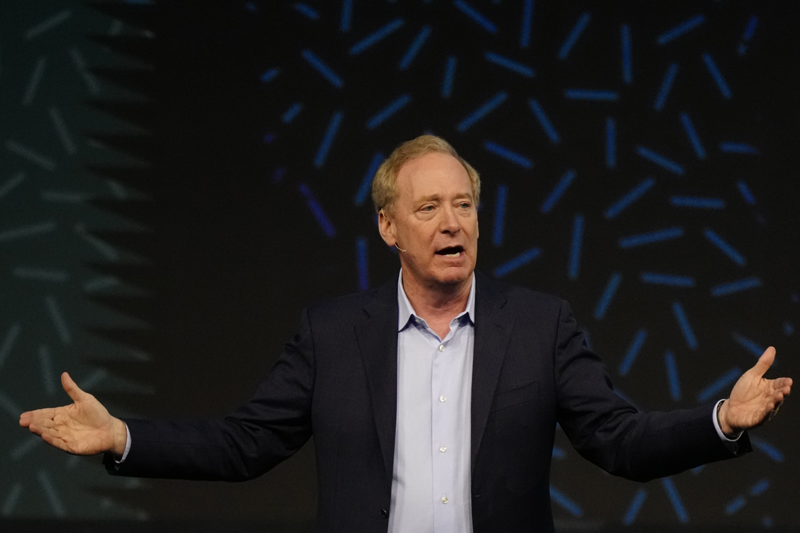 Microsoft invertirá 50,000 millones de dólares para expandir la IA en el sur global