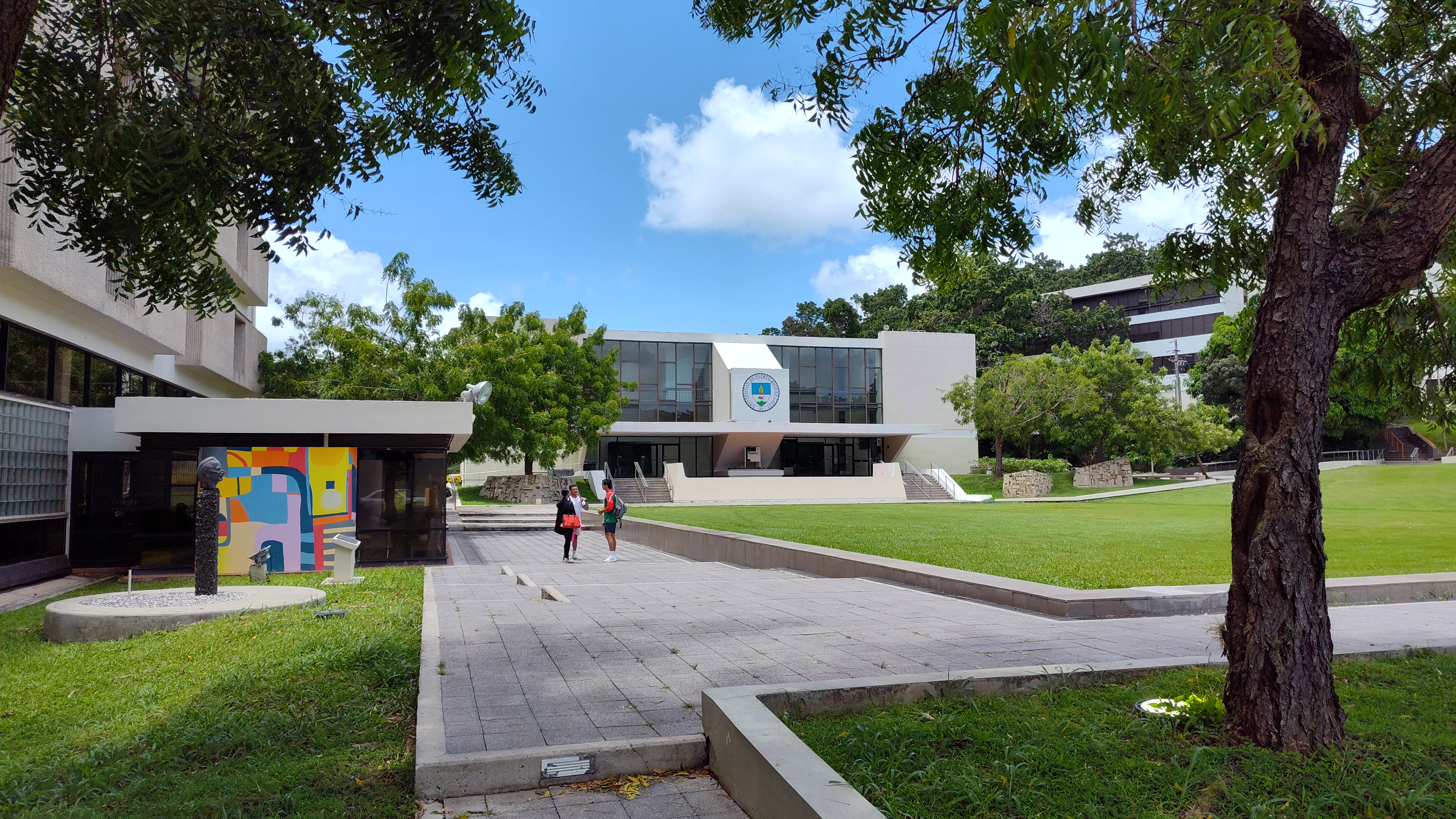 UPR Cayey obtiene histórica subvención de $2 millones para investigación en humanidades