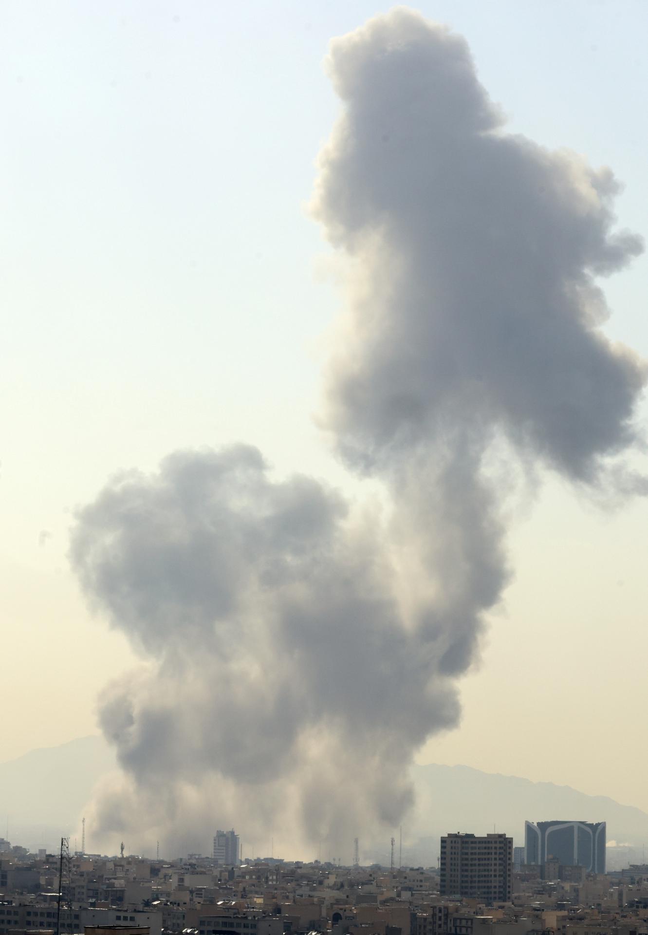 Estados Unidos e Israel atacan Irán