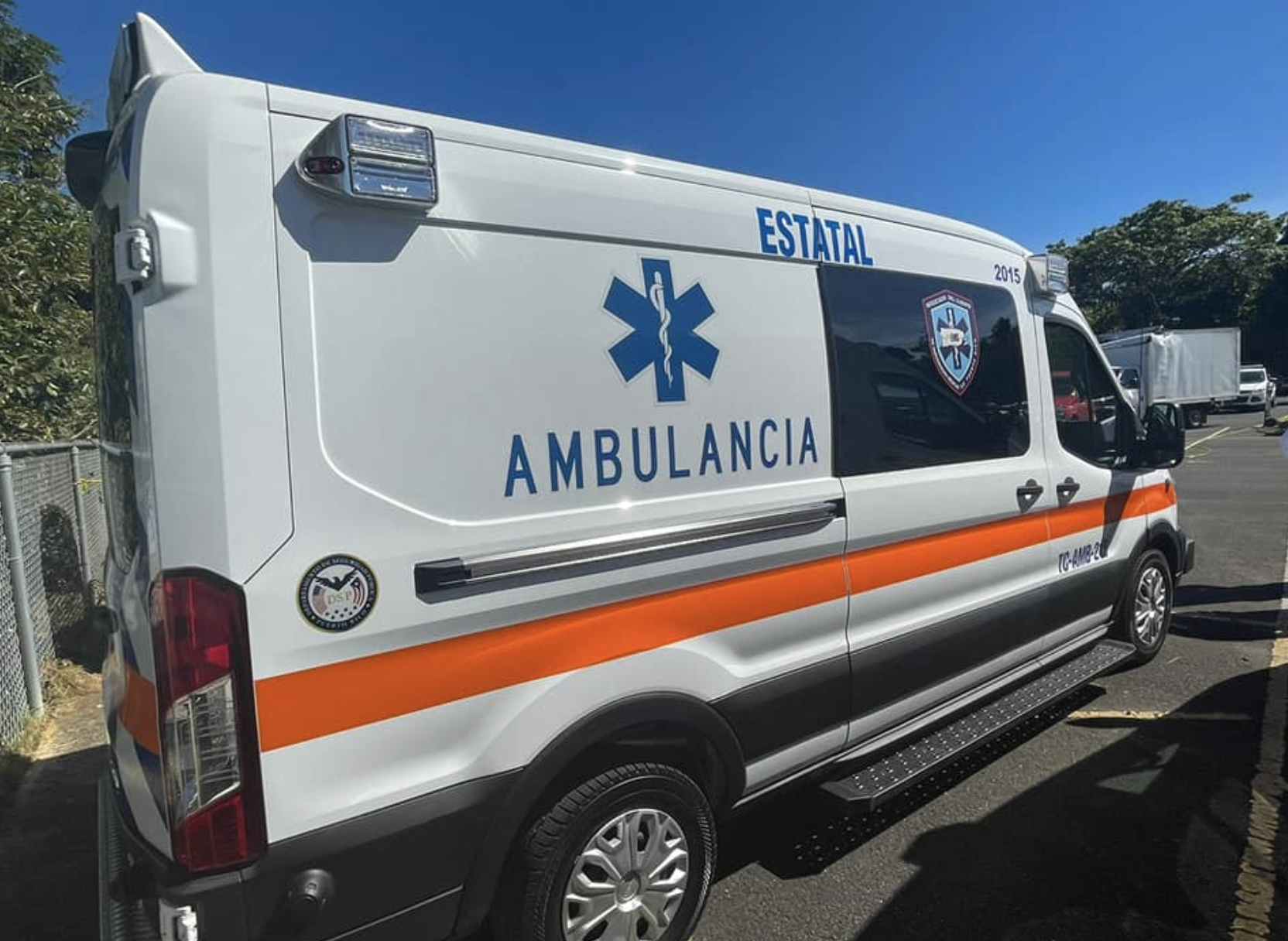Hombre pierde la vida tras caer del techo de instalación deportiva en Aguada