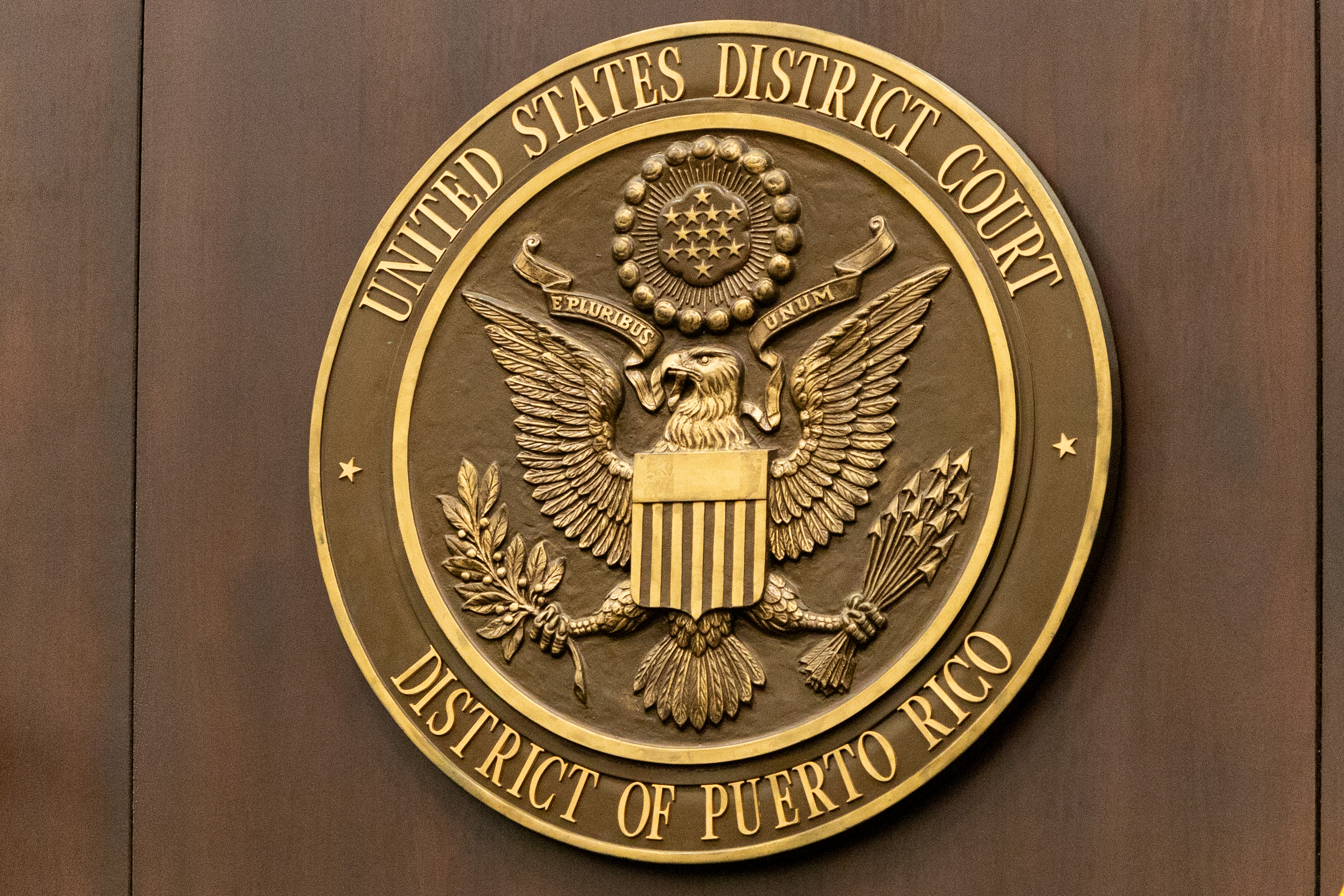 Otorgan plazo para descubrimiento de prueba en caso contra acusado de pederastia