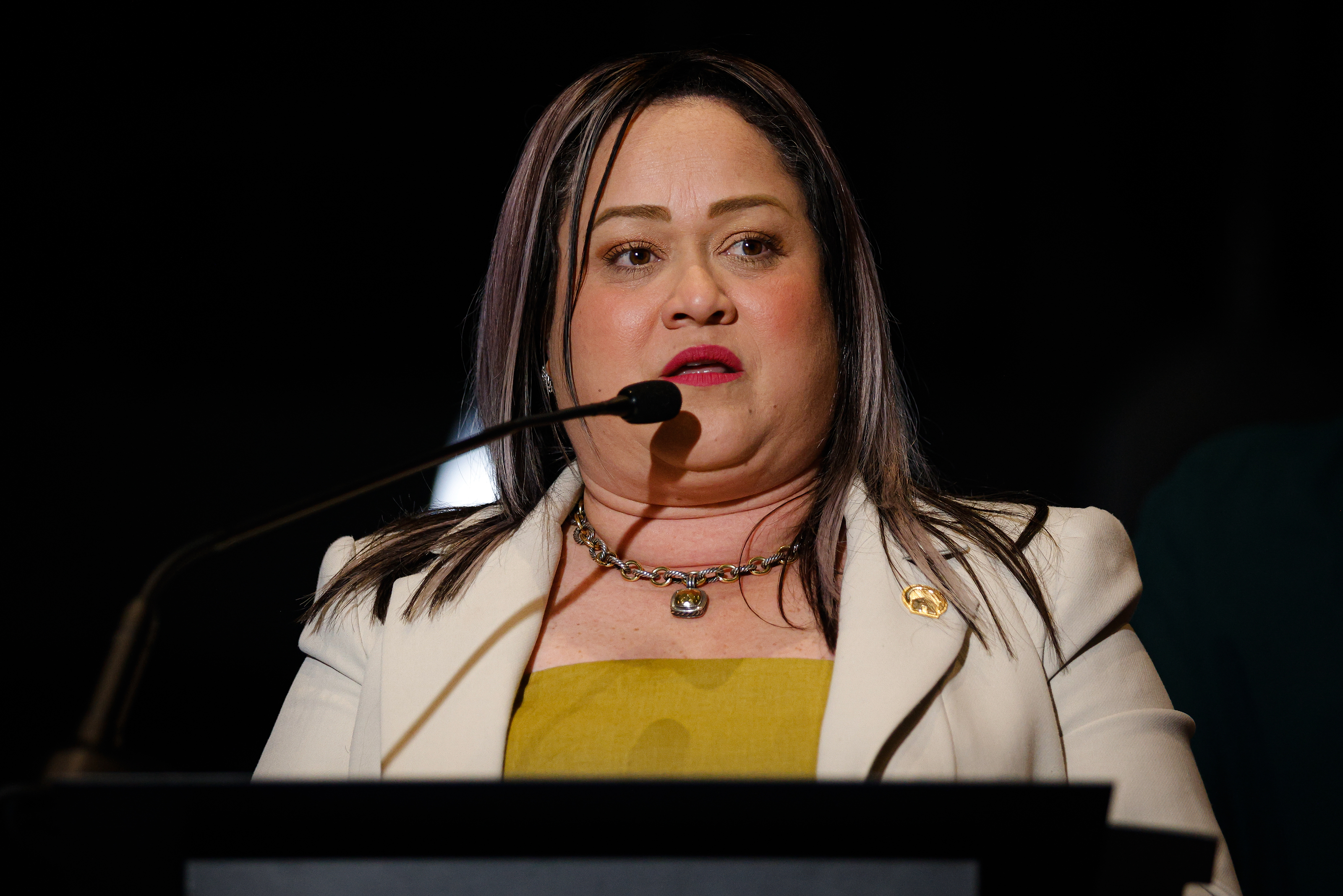 Gobernadora confirma la renuncia de Ciary Pérez a Vivienda