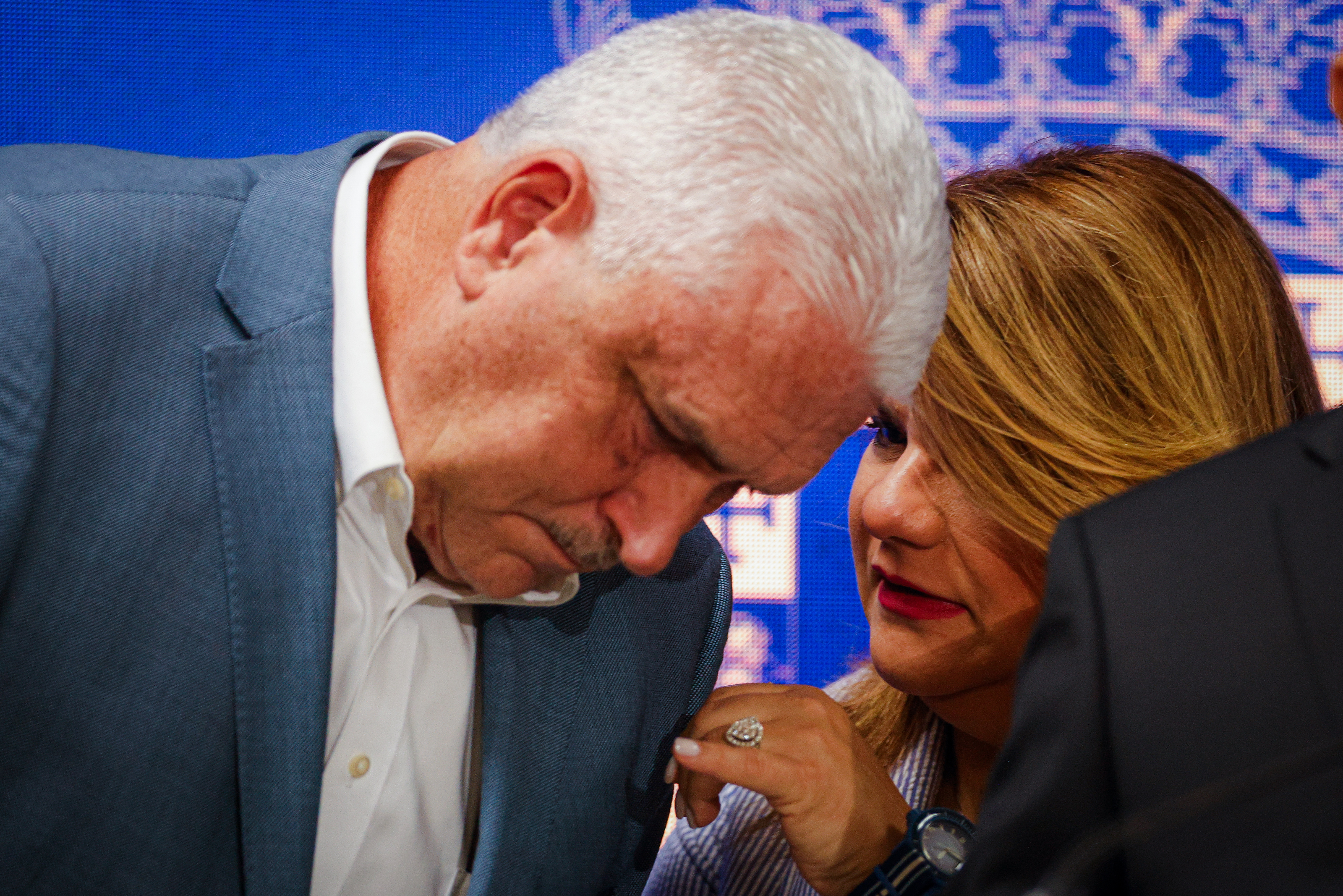 Gobernadora pone fin a controversia con Rivera Schatz