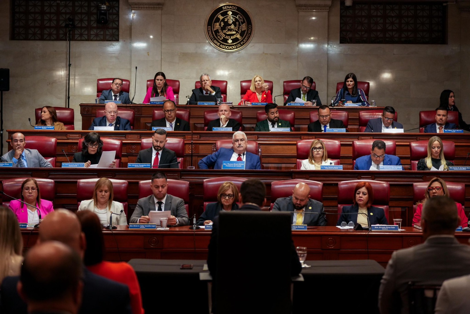 Más dudas que respuestas: Senado citará ahora otros funcionarios a Comisión Total