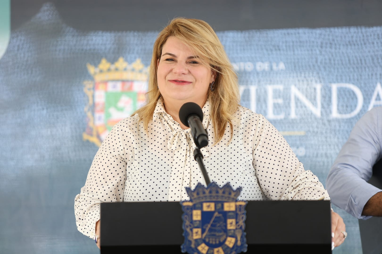 Gobernadora reacciona al rechazo del Negociado de Energía para aumento en tarifa de luz