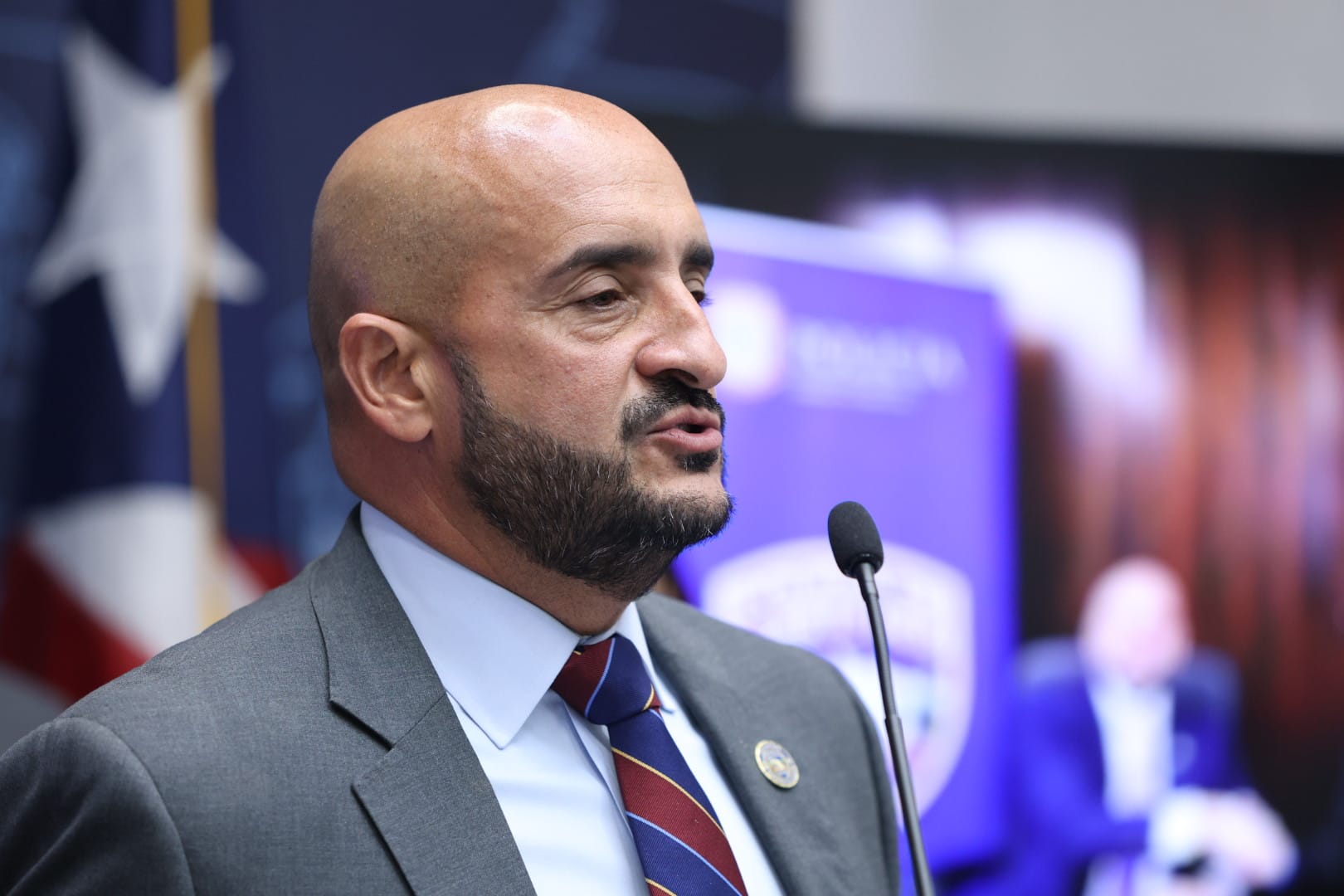 Policía absolvió a la teniente coronel blanco de querella ética