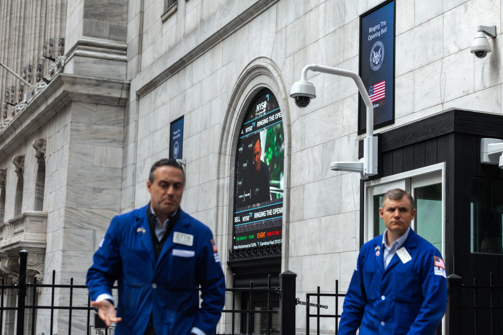 Wall Street abre en rojo tras escalada de las tensiones entre EE.UU. e Irán
