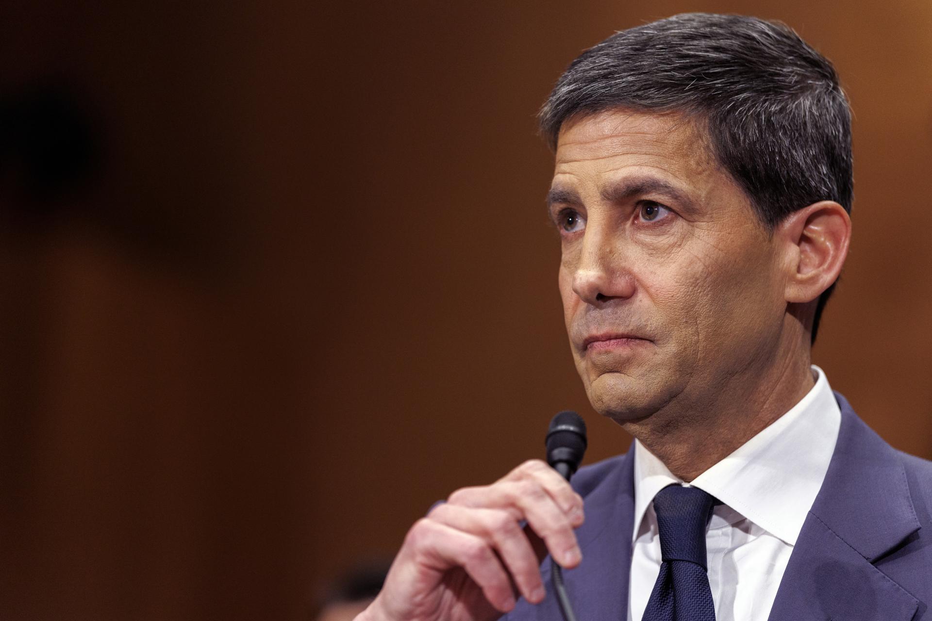 Candidato de Trump a Fed defiende su independencia de la institución