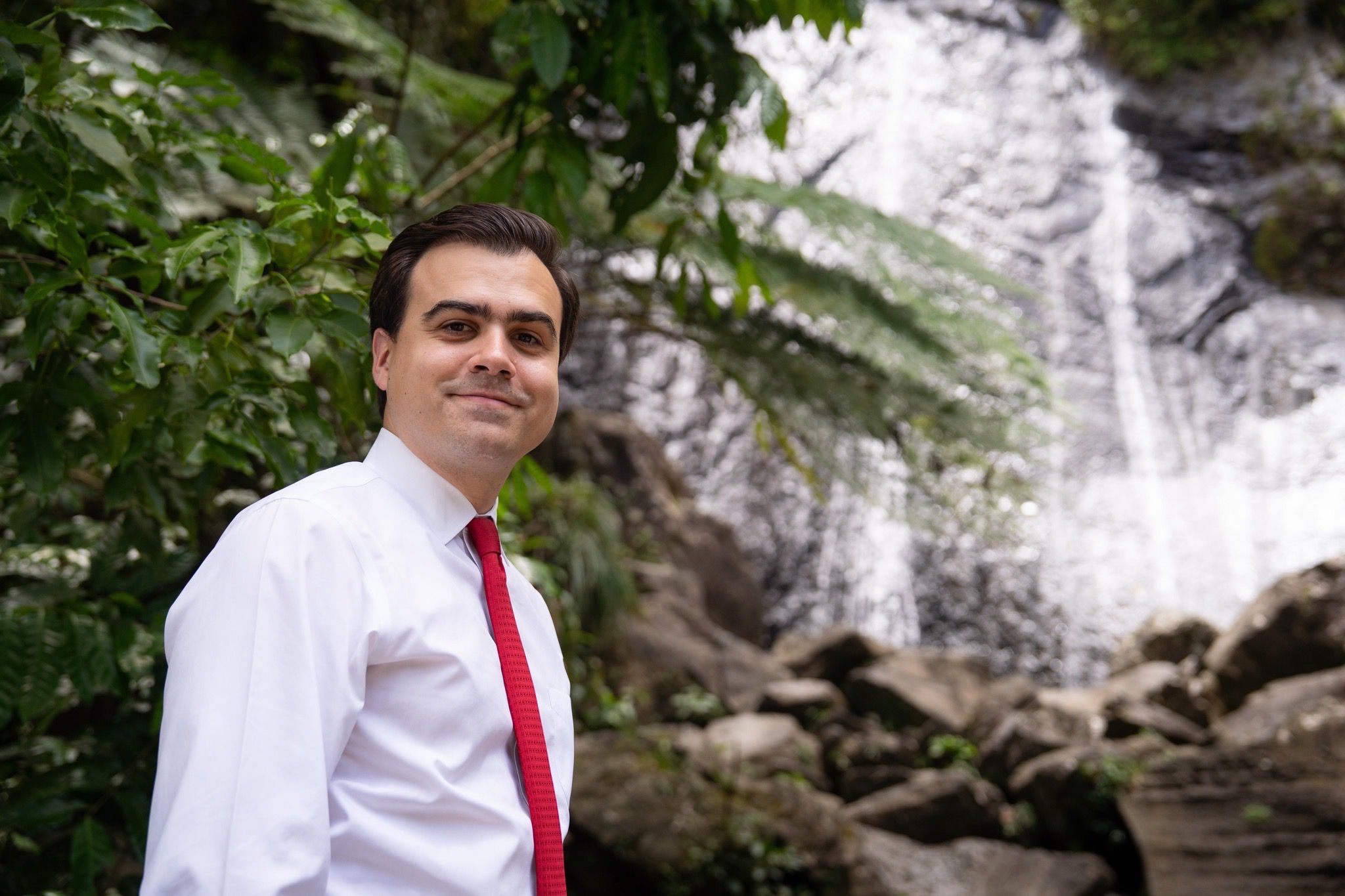 Comisionado Residente y otros 23 congresistas se oponen a tarifas en El Yunque