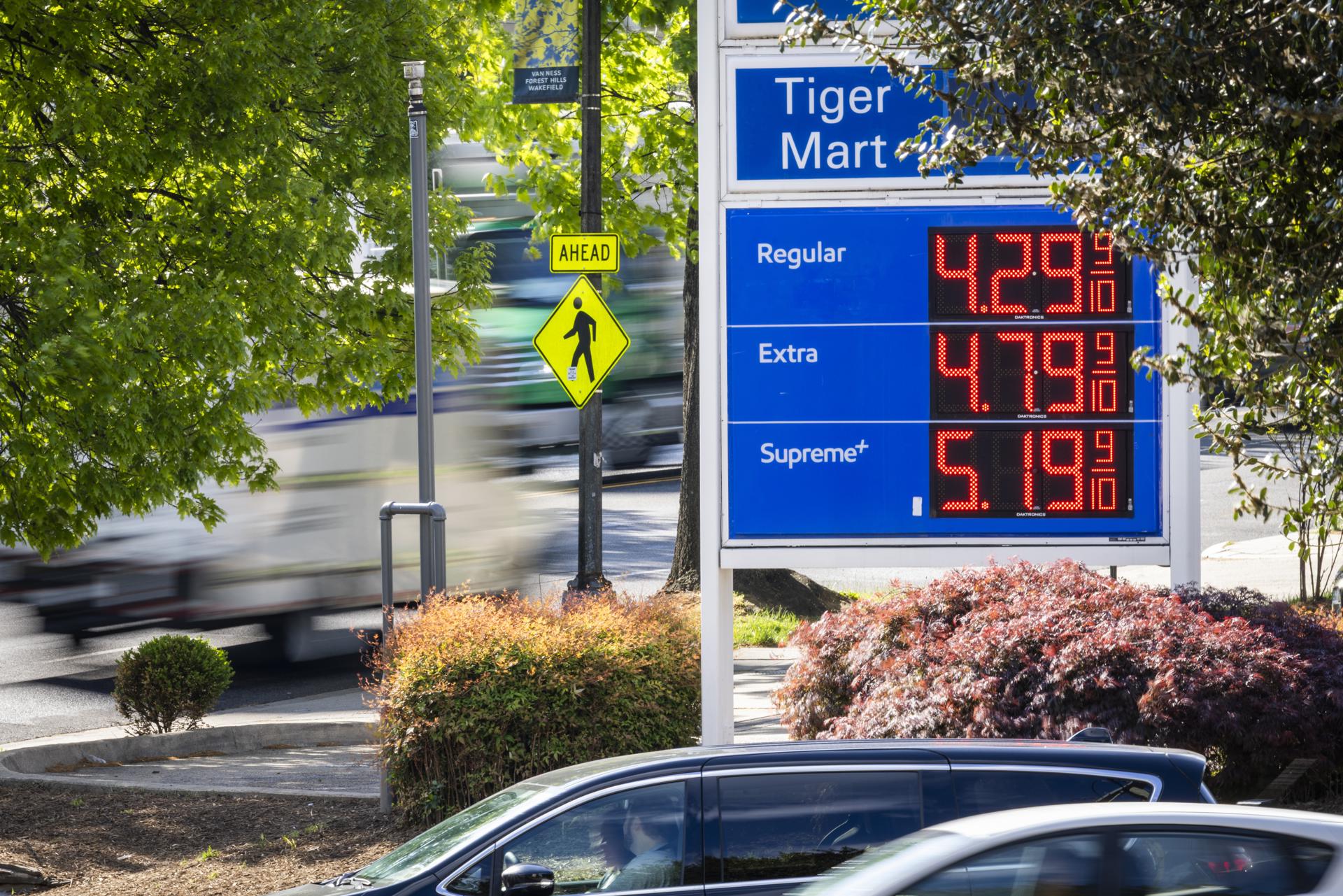 El petróleo de Texas sube un 4.19% y alcanza hasta los $102 el barril