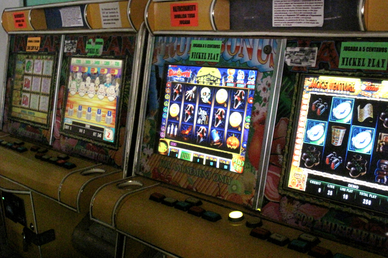 Tribunal ordena a Comisión de Juegos recibir solicitudes de operadores
