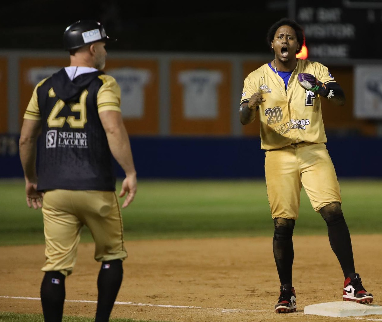 San Sebastián y Hatillo toman ventaja 2-1 en sus series semifinales