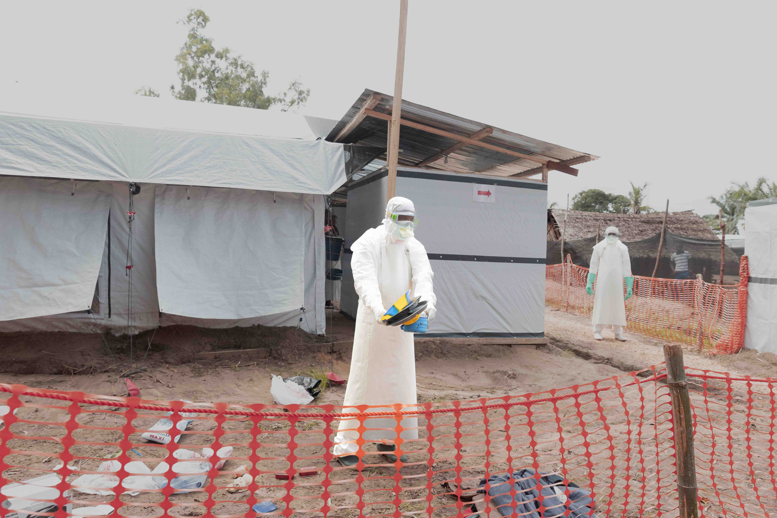 República del Congo eleva a 131 las muertes sospechosas por el brote de ébola en el país