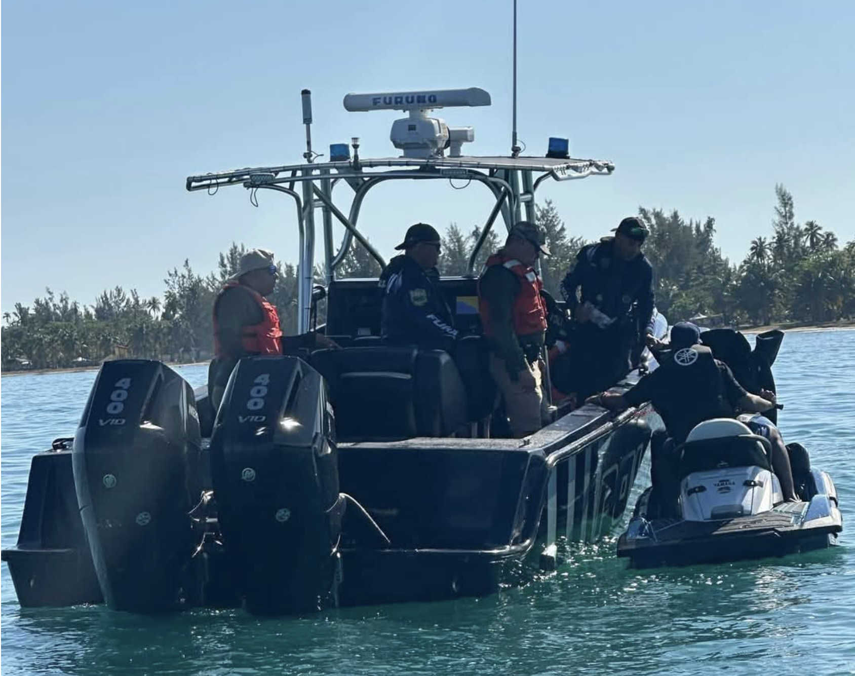 Vigilantes del DRNA expiden 90 boletos y $5,200 en multas durante el Vieques Music Fest