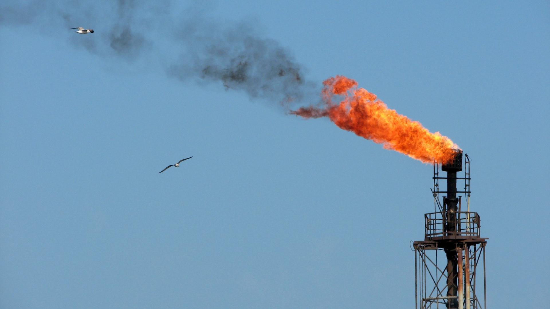 Petróleo de Texas baja hasta los $88.68 por el optimismo de una posible reapertura en Ormuz