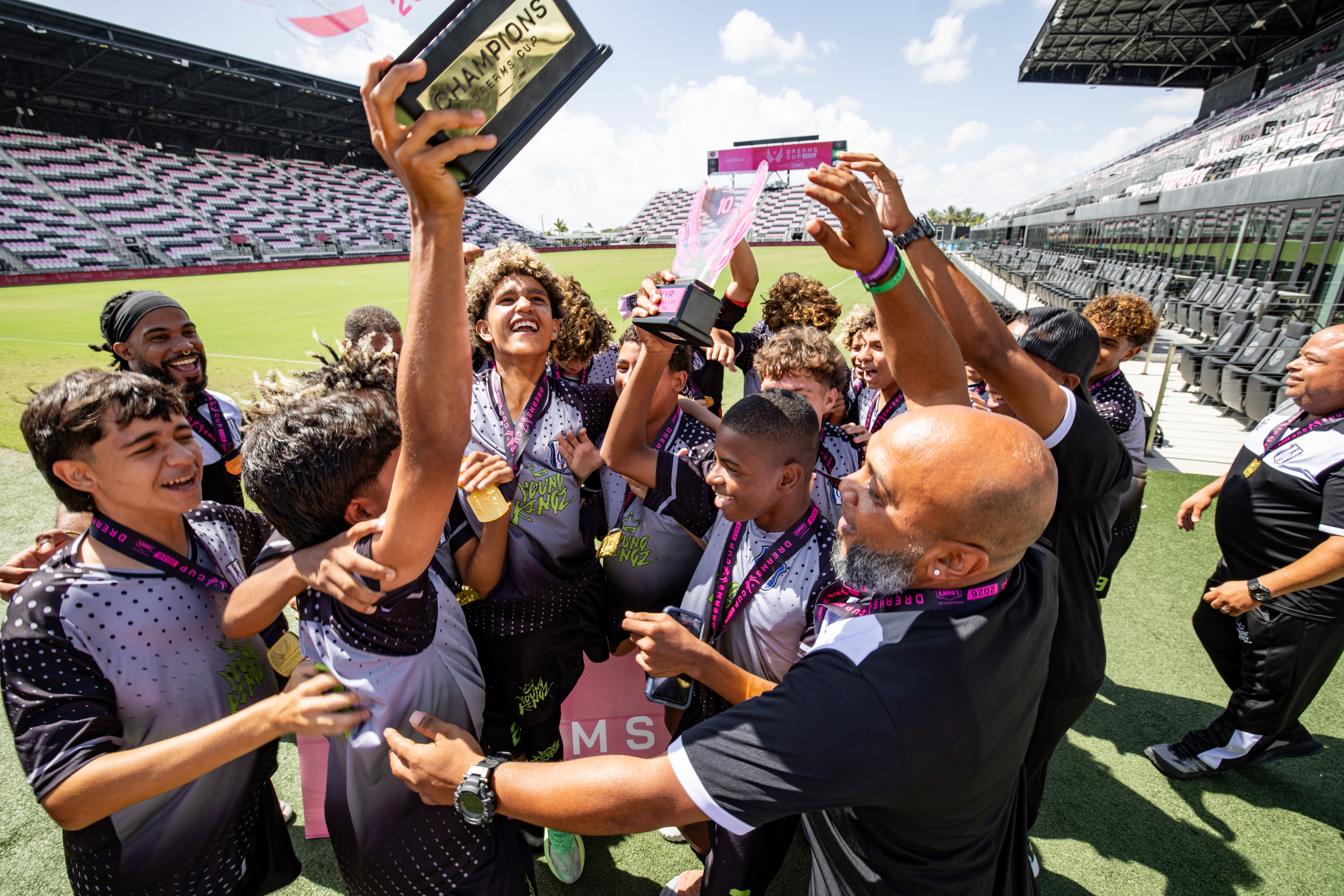 Equipo boricua conquista el campeonato U-15 Silver en el “Dream Cup”
