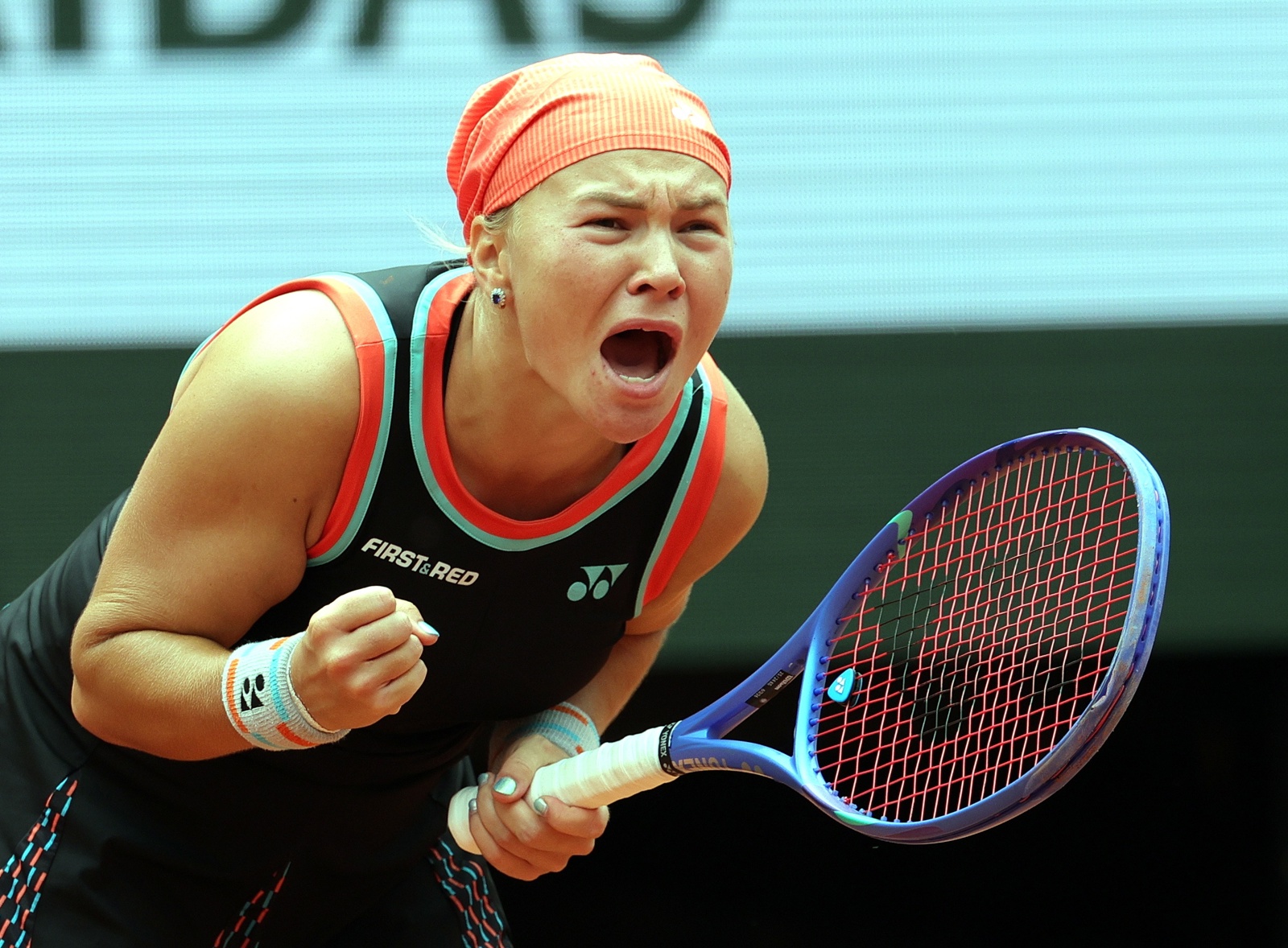 Sorpresa en París: la rusa Shnaider derrumba a la gigante Sabalenka