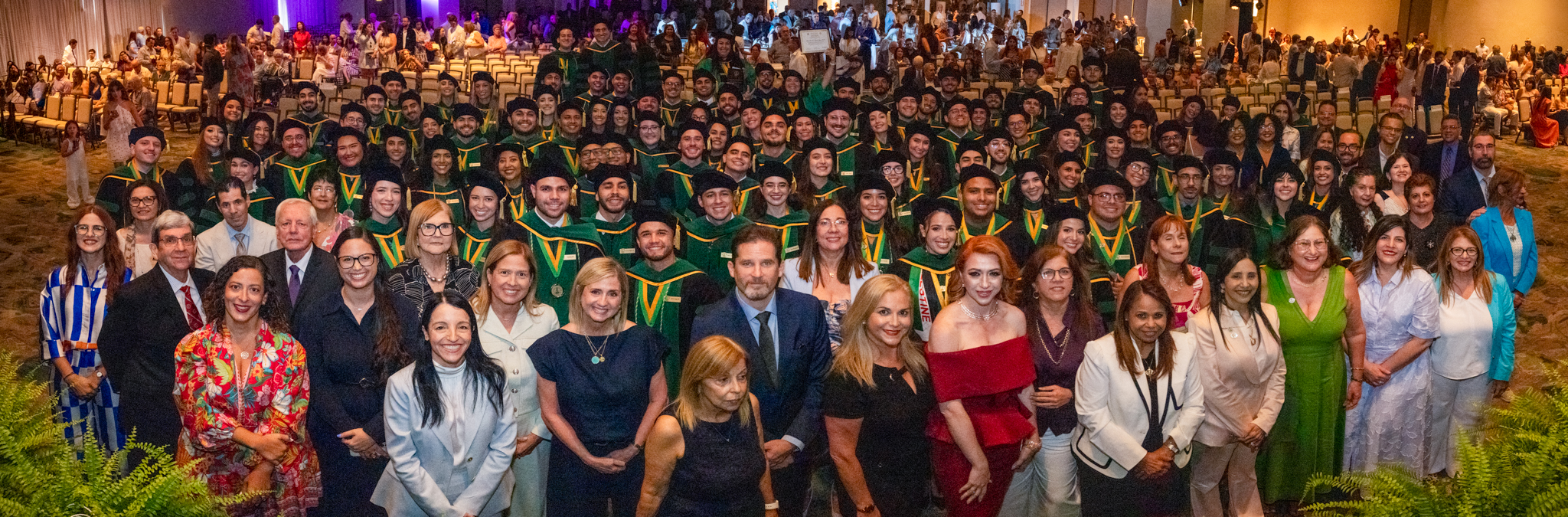 Recinto de Ciencias Médicas de la UPR gradúa 134 especialistas y 96 nuevos médicos
