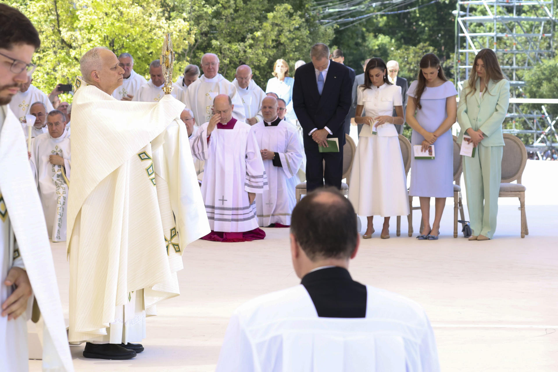 Un millón doscientas mil personas acuden a misa del papa en la plaza de Cibeles de Madrid