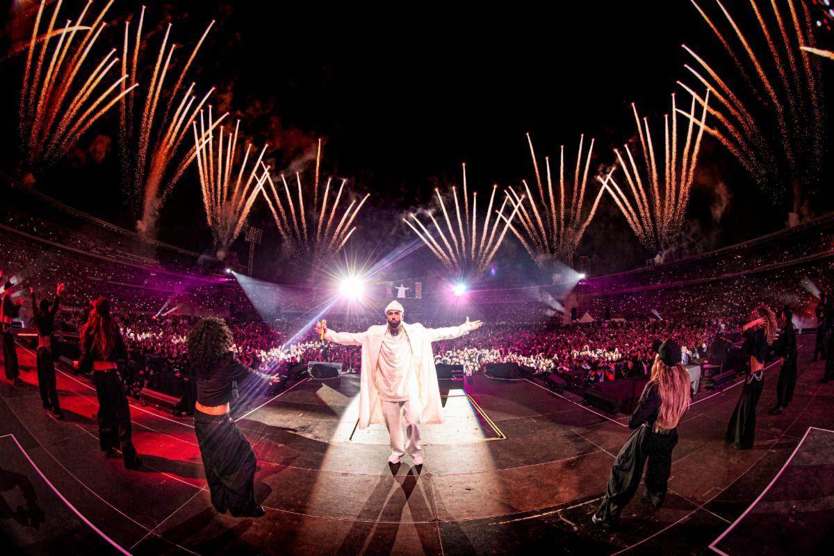 Nicky Jam se apunta un total en estadio en Bogotá