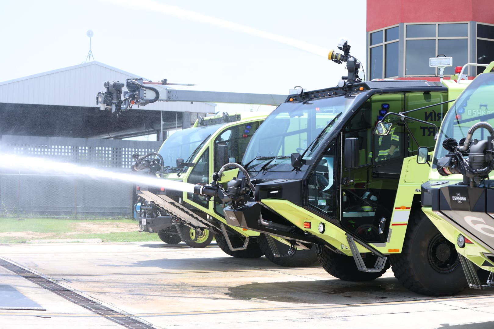 Aerostar destina $4.7 millones anuales a preparar el aeropuerto LMM para huracanes