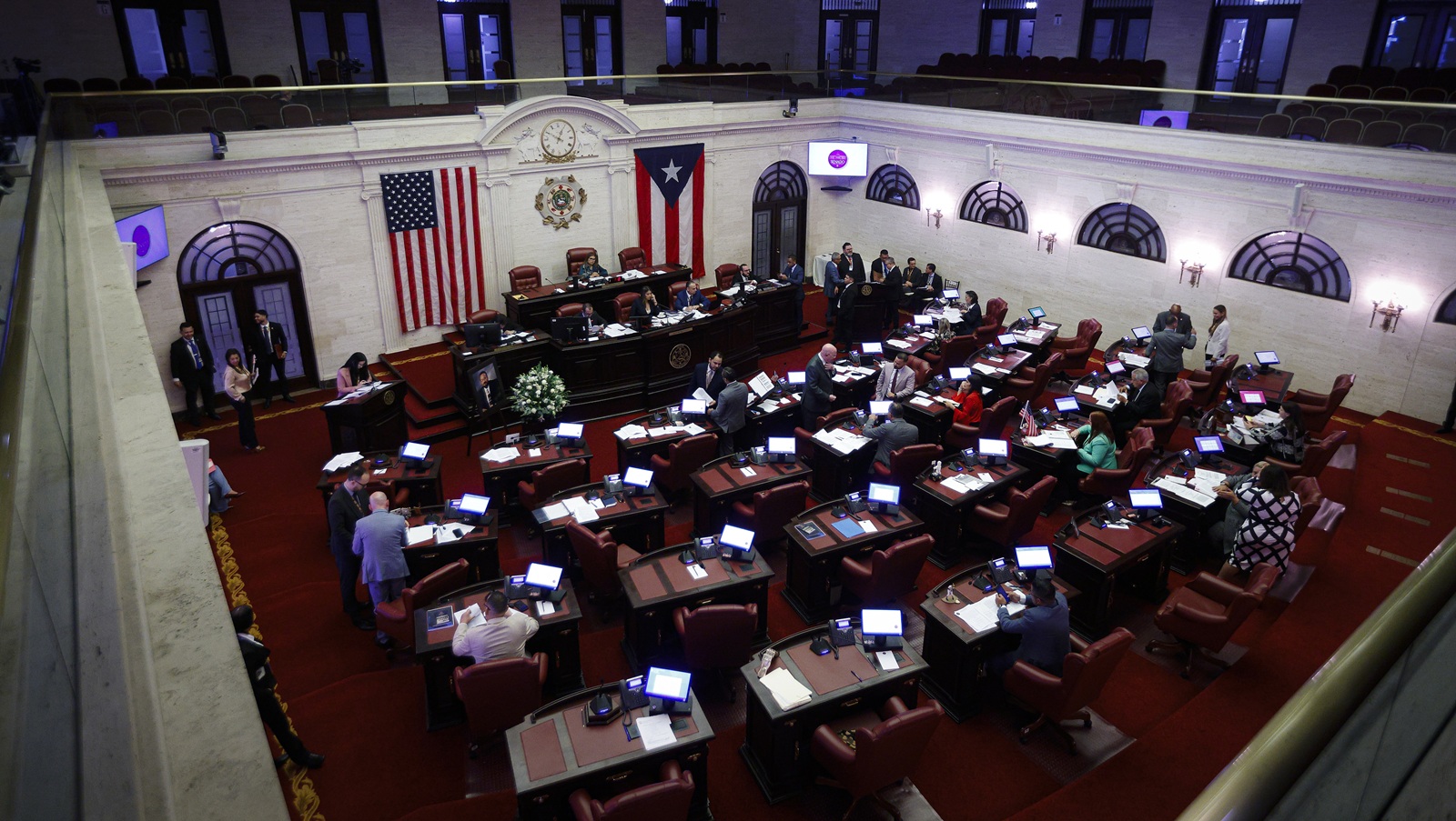 Senado aprueba un tipo de pensión para cubrir gastos de embarazo
