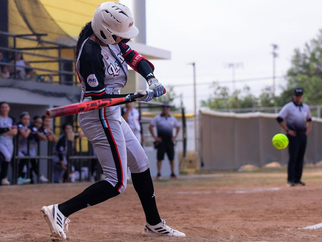 Janelle Martínez de las Leonas de Ponce lidera el bateo de la LPSF con .600