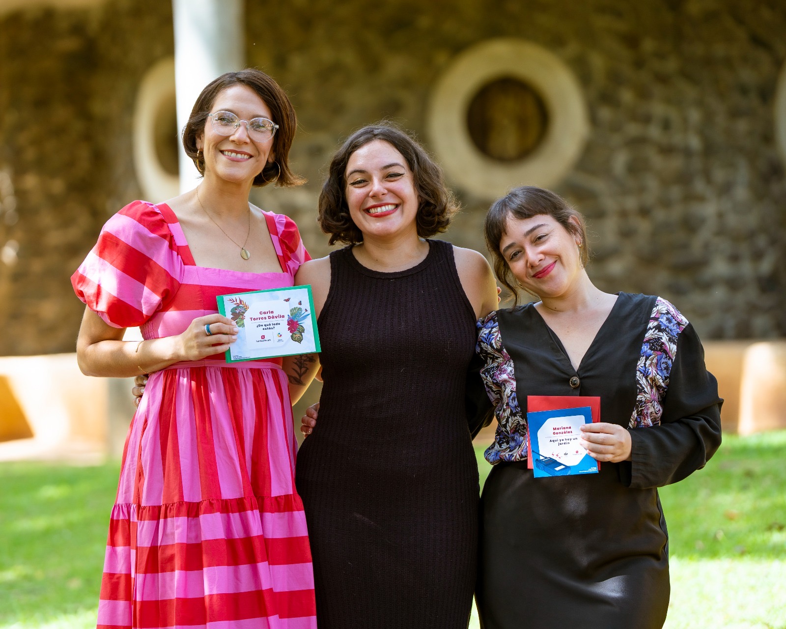 Fundación SM premia a Mariana González y Carla Torres Dávila en literatura infantil y juvenil