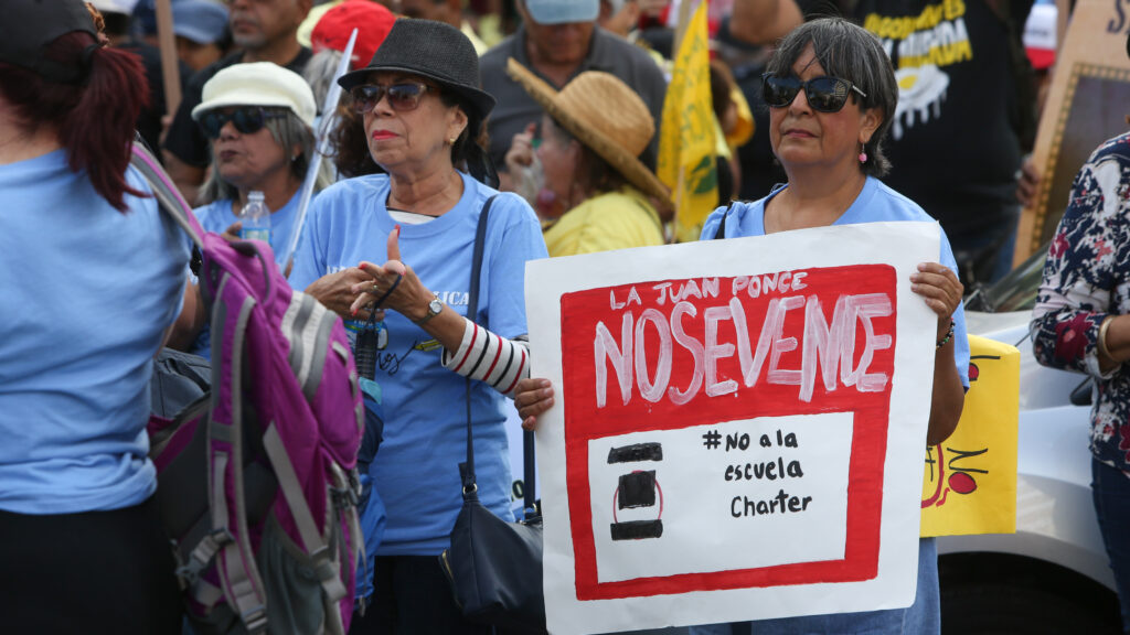 Nuevas denuncias sobre contratos de las escuelas chárter