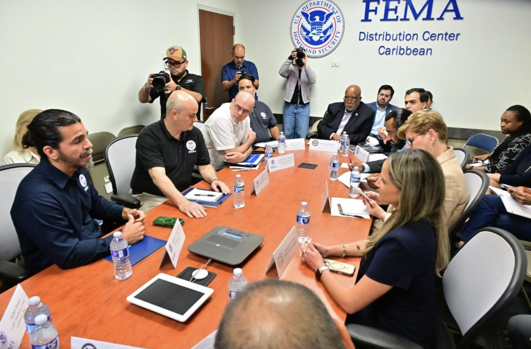 Puerto Rico presenta avances en recuperación e infraestructura ante delegación del Congreso de EE.UU.