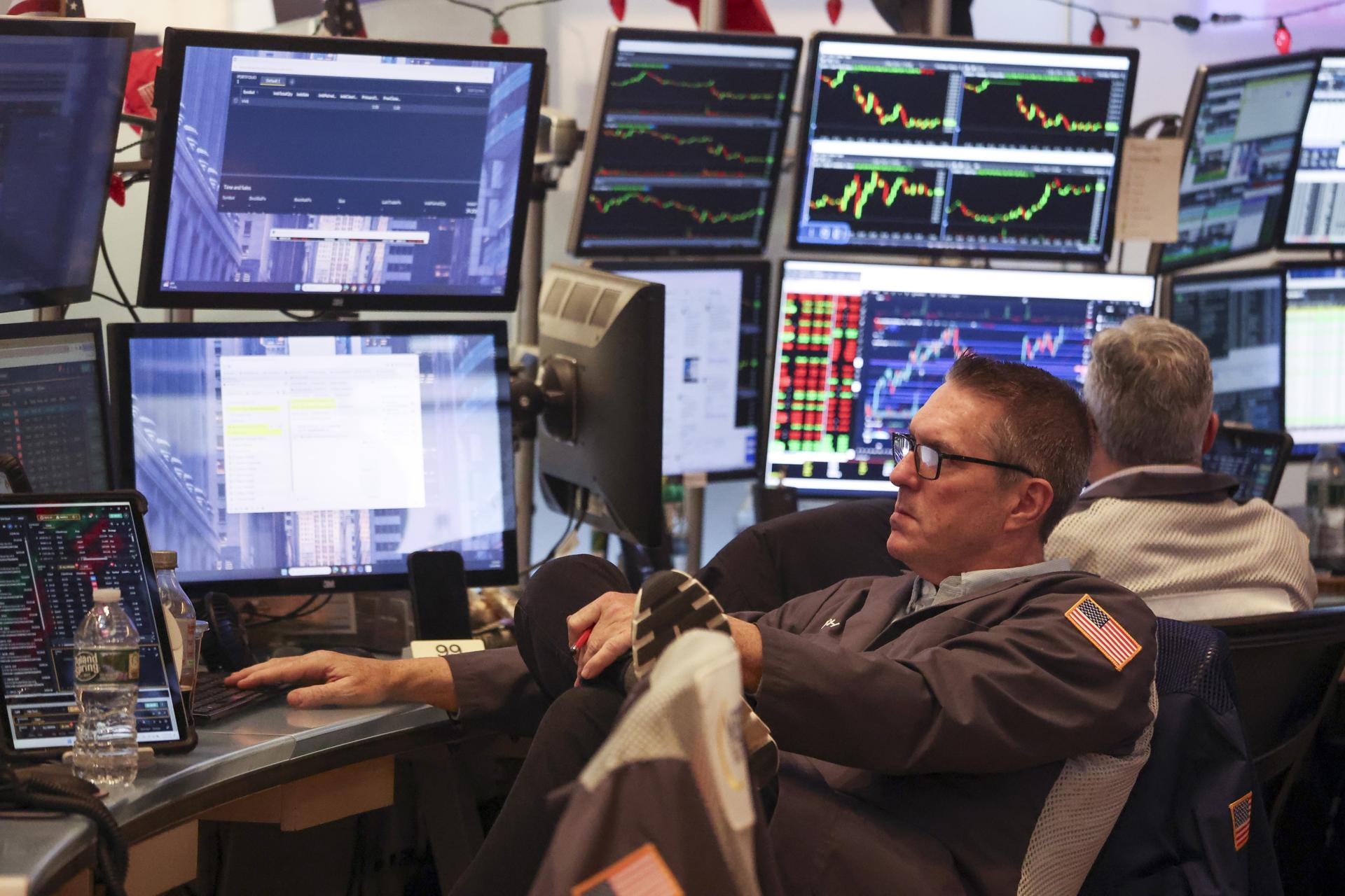 Wall Street abre mixto, con el mercado atento a SpaceX y al acuerdo entre EE.UU. e Irán