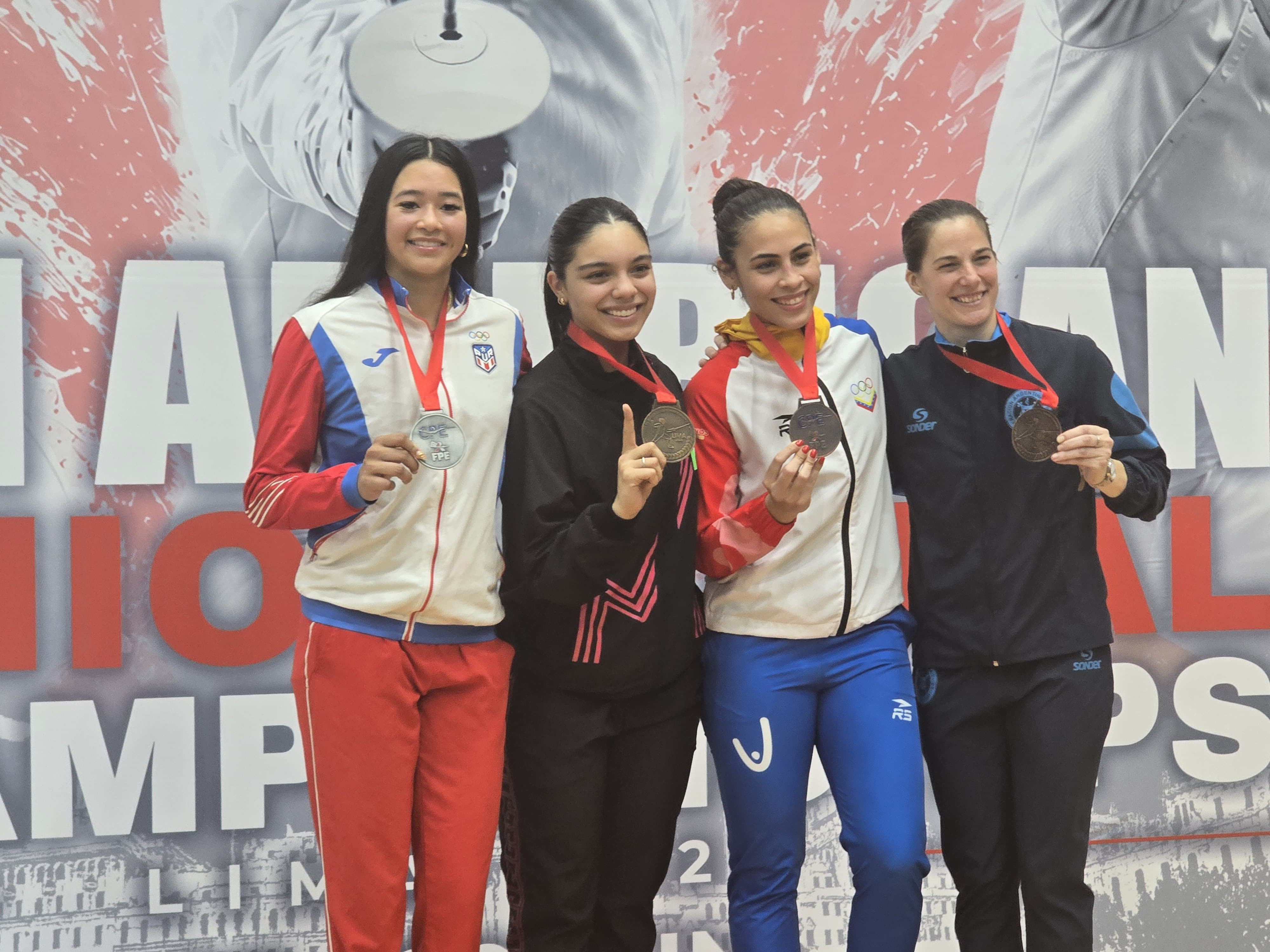 Gabriela Hwang gana medalla de plata en el Campeonato Panamericano de Esgrima 2026