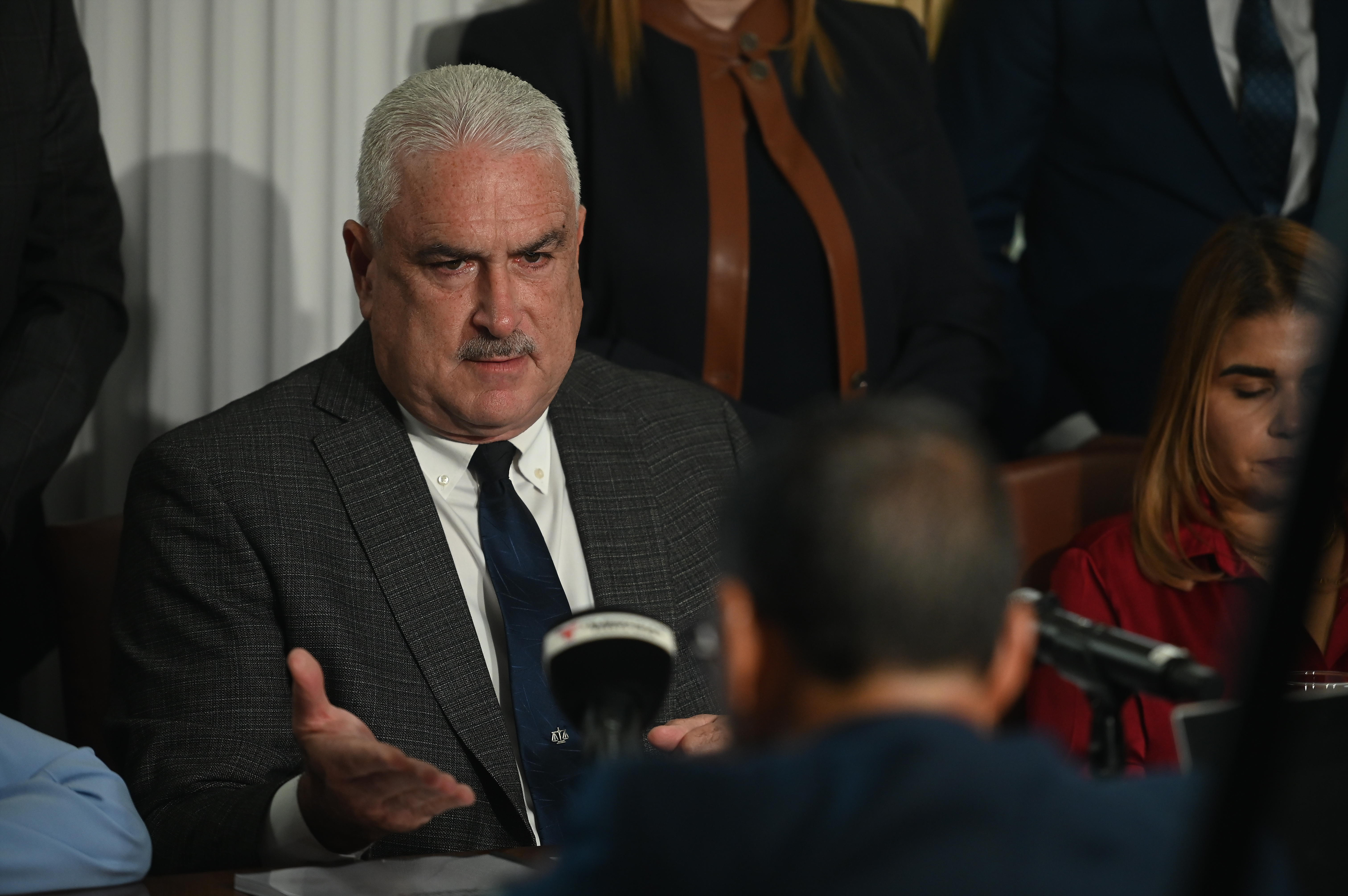 Rivera Schatz daría inmunidad a Domenech si confiesa delitos en investigación del Senado