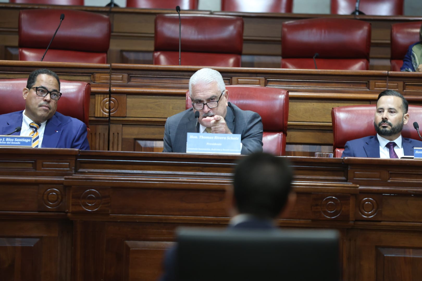 Rivera Schatz le leyó la cartilla al confirmado nuevo secretario del DDEC