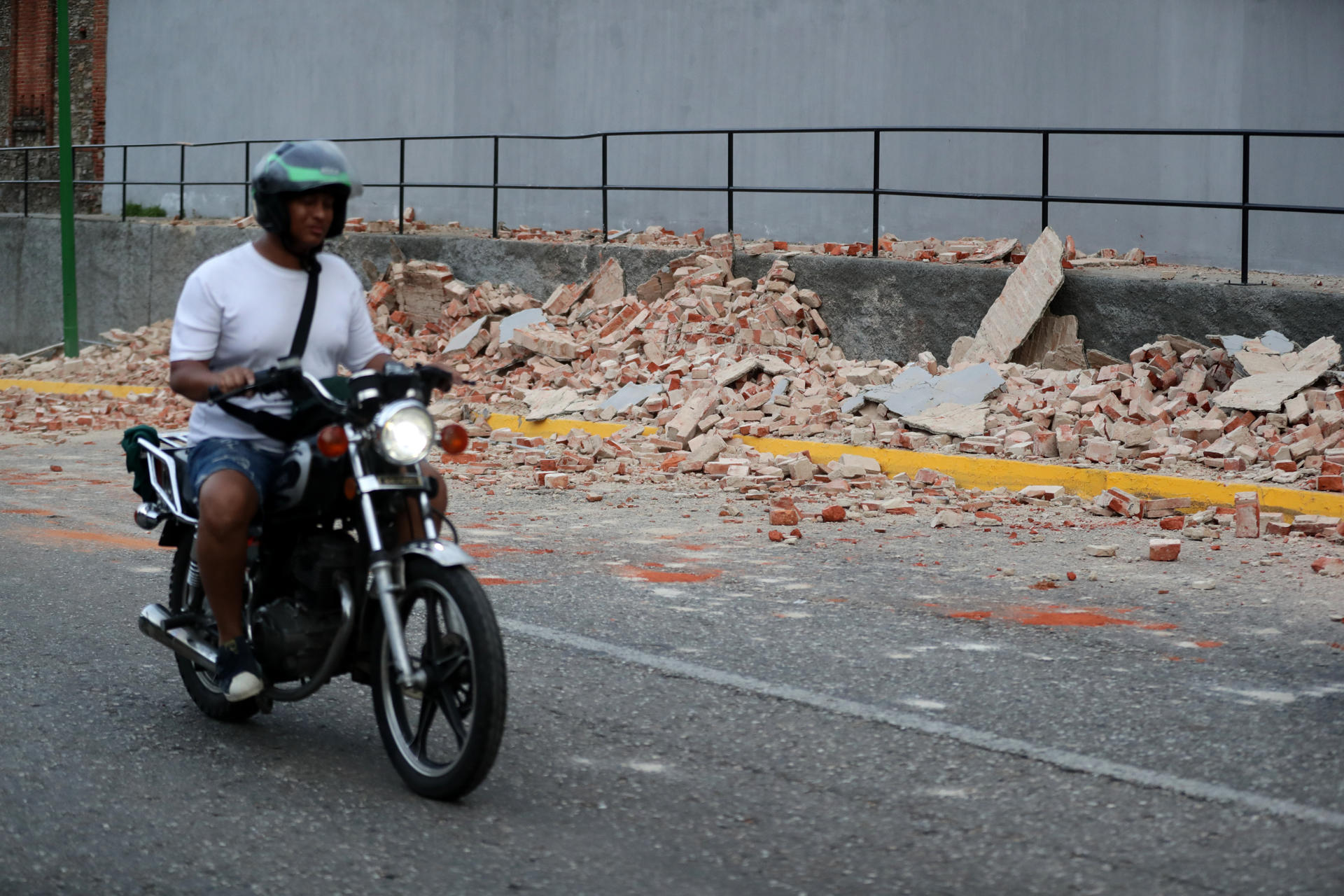Fueron dos los sismos que sacudieron a Venezuela, uno de ellos de intensidad de 7.5