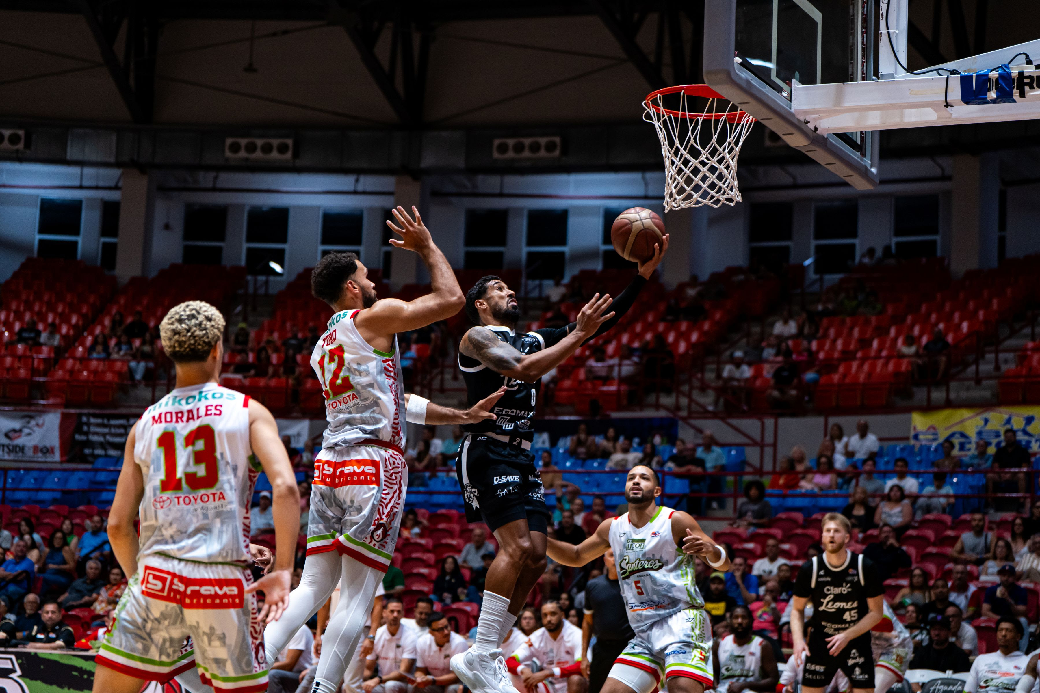 Victorias para Indios y Leones en el BSN