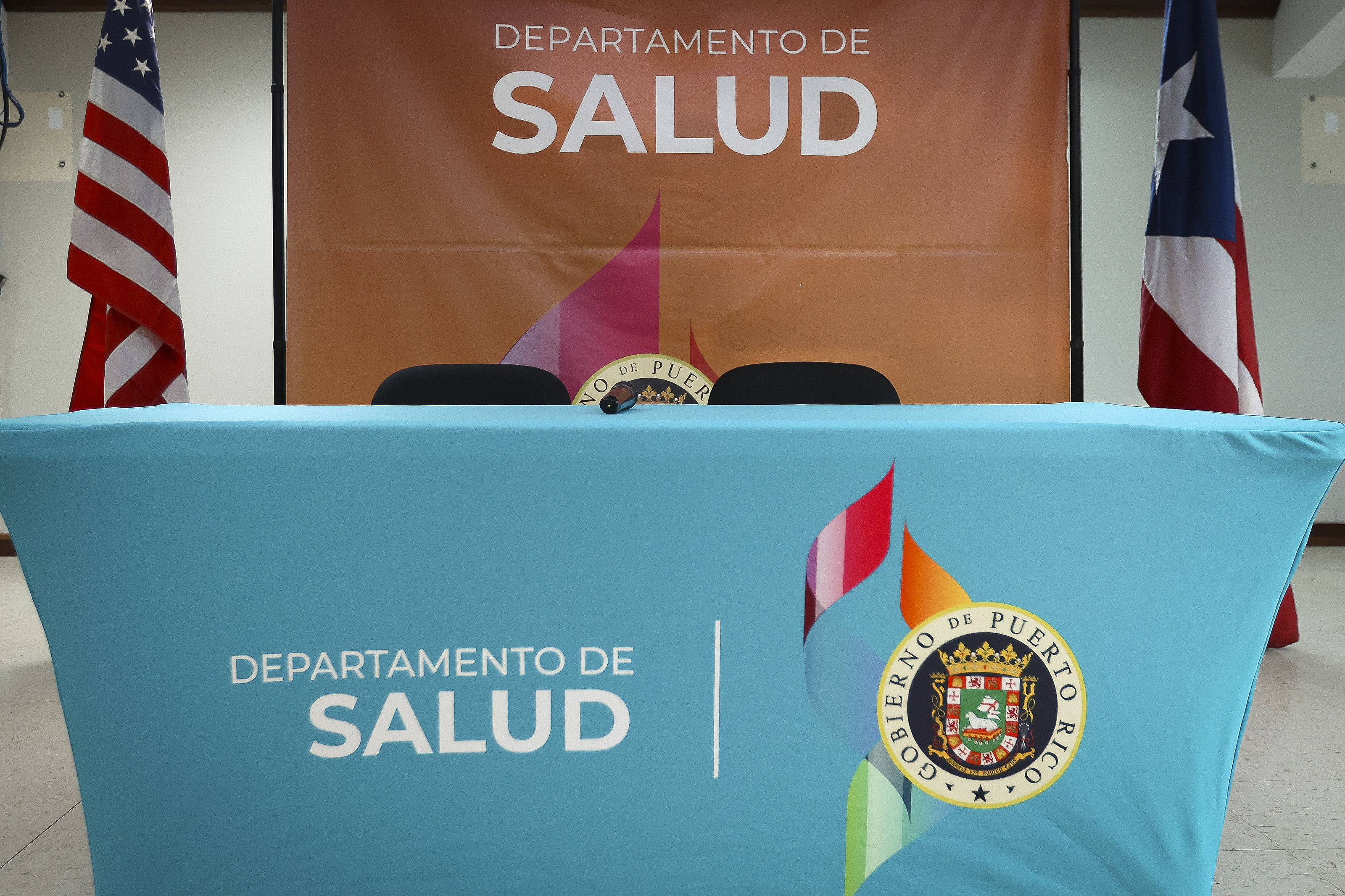 Salud pudo violar la ley al dejar posiciones clave en manos de contratistas, dice la OIG